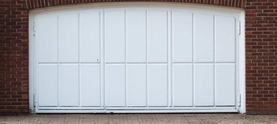 Utah home builder garage door